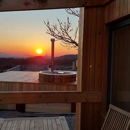 Panorama Glamping Vipavska Dolina Lägenhet Dobravlje Exteriör bild