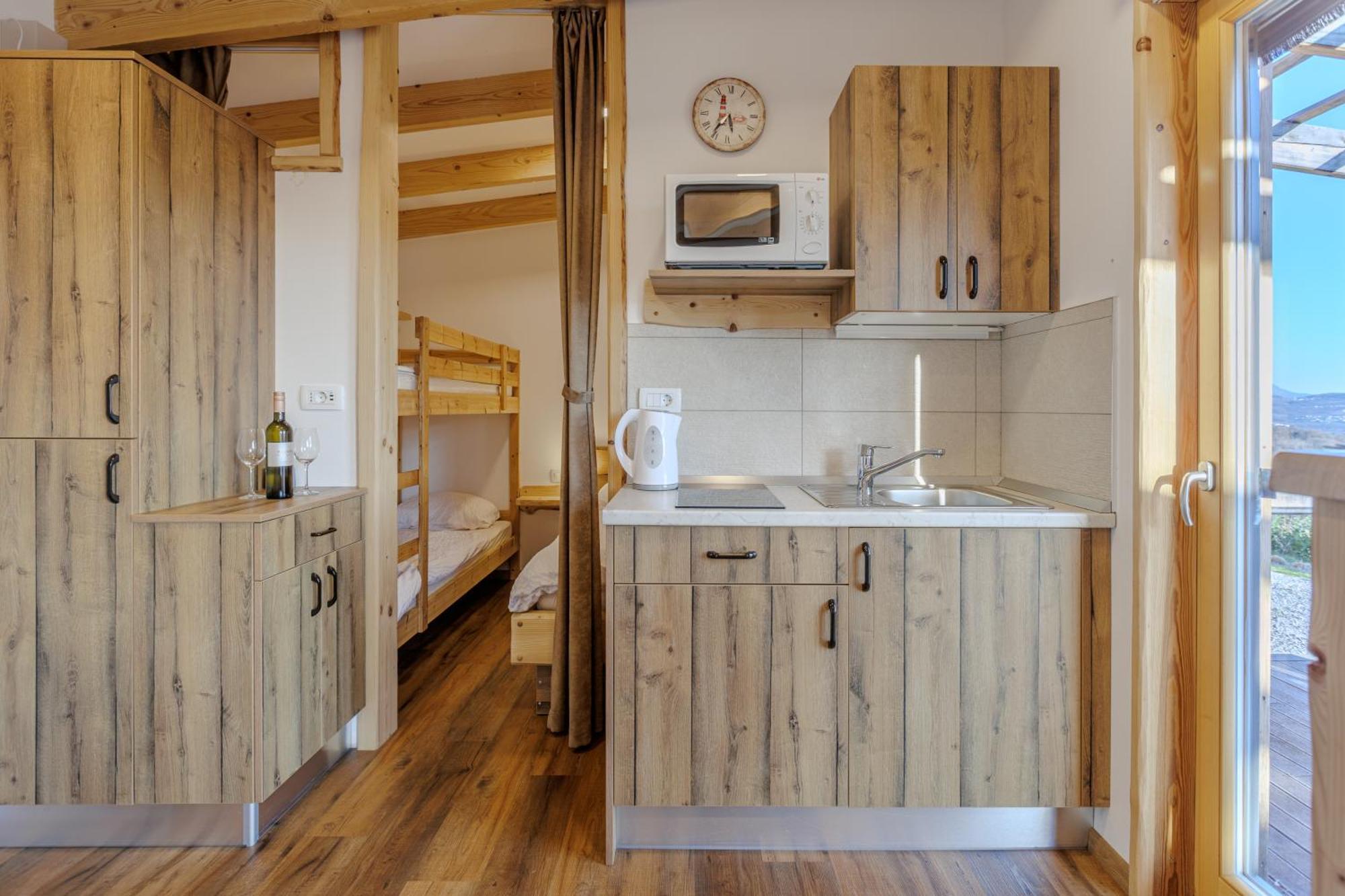 Panorama Glamping Vipavska Dolina Lägenhet Dobravlje Exteriör bild
